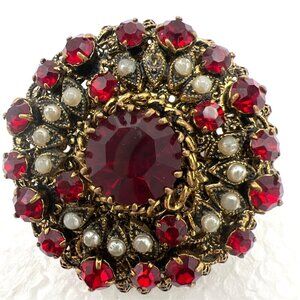Vintage Red Brooch Pin Faceted Rhinestones & Faux Pearls Filigree Gold Tone READ